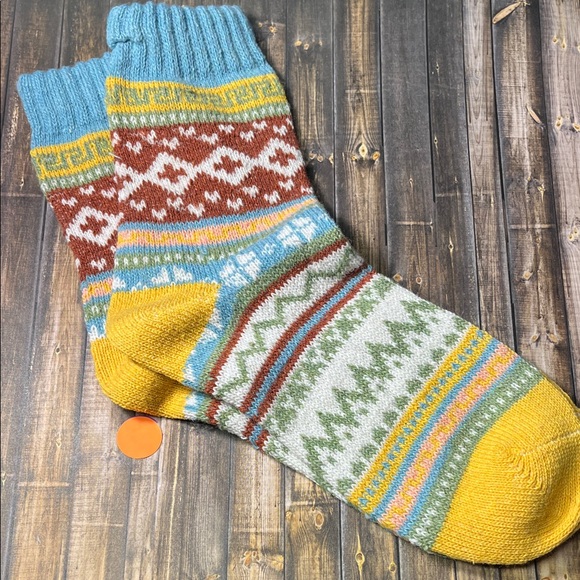 5for$10 Festive Aztec Sweater Warm Winter Casual Socks Women’s Accessories S/M - Picture 1 of 5